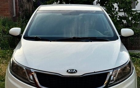 KIA Rio III рестайлинг, 2013 год, 1 100 000 рублей, 3 фотография