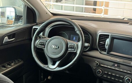 KIA Sportage IV рестайлинг, 2018 год, 2 000 000 рублей, 13 фотография
