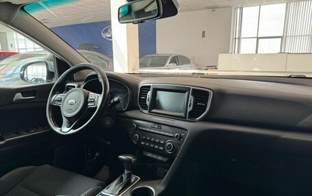 KIA Sportage IV рестайлинг, 2018 год, 2 000 000 рублей, 12 фотография