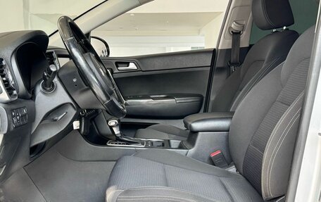 KIA Sportage IV рестайлинг, 2018 год, 2 000 000 рублей, 15 фотография