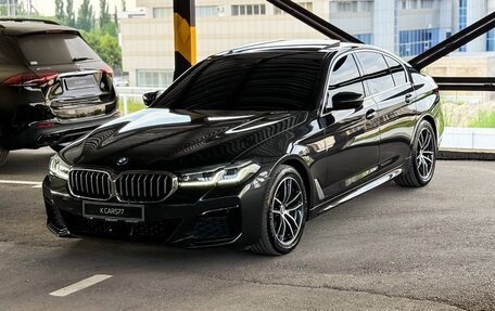 BMW 5 серия, 2020 год, 2 450 000 рублей, 2 фотография