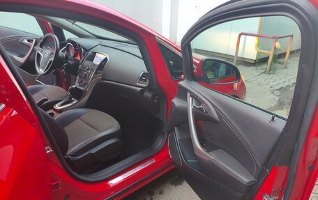 Opel Astra J, 2011 год, 648 000 рублей, 3 фотография