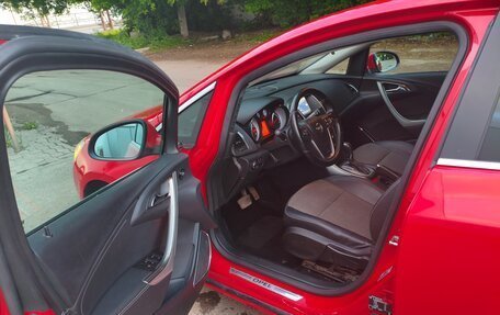 Opel Astra J, 2011 год, 648 000 рублей, 2 фотография