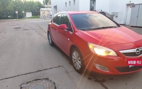 Opel Astra J, 2011 год, 648 000 рублей, 11 фотография