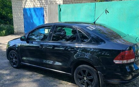Volkswagen Polo VI (EU Market), 2011 год, 700 000 рублей, 3 фотография