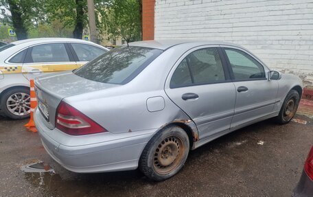 Mercedes-Benz C-Класс, 2004 год, 420 000 рублей, 6 фотография