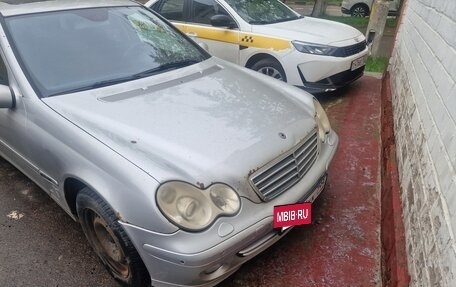Mercedes-Benz C-Класс, 2004 год, 420 000 рублей, 9 фотография