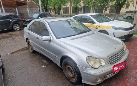 Mercedes-Benz C-Класс, 2004 год, 420 000 рублей, 5 фотография