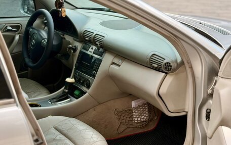Mercedes-Benz C-Класс, 2005 год, 949 000 рублей, 14 фотография