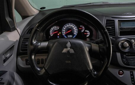 Mitsubishi Grandis, 2007 год, 850 000 рублей, 21 фотография
