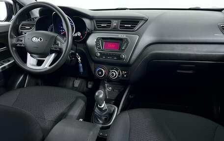 KIA Rio III рестайлинг, 2013 год, 797 000 рублей, 10 фотография