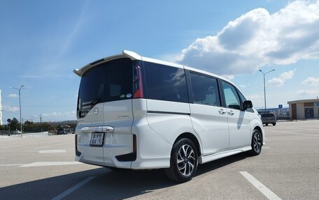 Honda Stepwgn IV, 2019 год, 1 910 000 рублей, 4 фотография