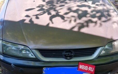 Opel Vectra B рестайлинг, 1998 год, 150 000 рублей, 1 фотография
