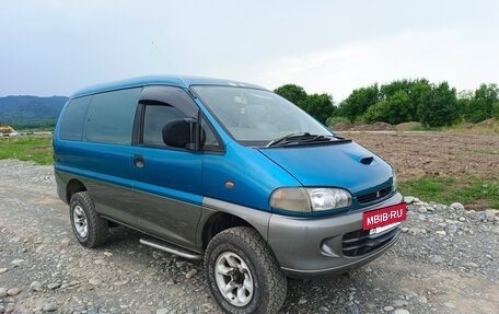 Mitsubishi Delica IV, 1996 год, 1 400 000 рублей, 3 фотография