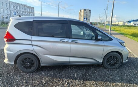 Honda Freed II, 2020 год, 1 850 000 рублей, 4 фотография