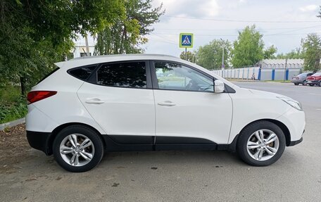 Hyundai ix35 I рестайлинг, 2013 год, 1 270 000 рублей, 4 фотография