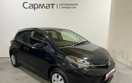 Toyota Vitz, 2014 год, 950 000 рублей, 2 фотография