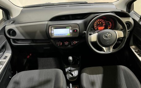 Toyota Vitz, 2014 год, 950 000 рублей, 12 фотография
