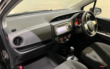 Toyota Vitz, 2014 год, 950 000 рублей, 14 фотография