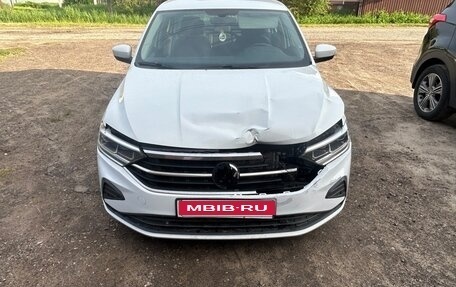 Volkswagen Polo VI (EU Market), 2022 год, 1 075 000 рублей, 1 фотография