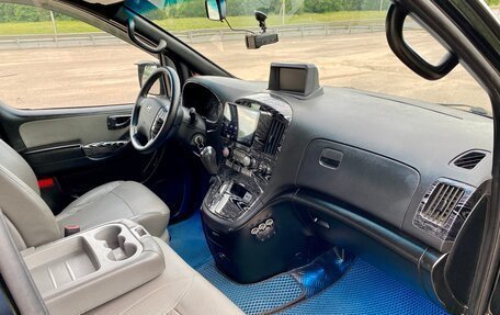 Hyundai Grand Starex Grand Starex I рестайлинг 2, 2010 год, 1 250 000 рублей, 13 фотография