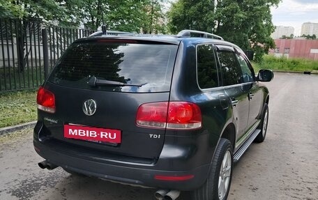 Volkswagen Touareg III, 2005 год, 640 000 рублей, 8 фотография