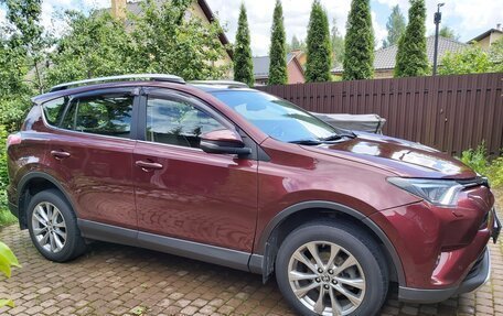 Toyota RAV4, 2016 год, 2 220 000 рублей, 3 фотография