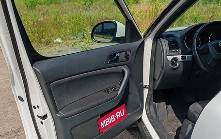 Skoda Yeti I рестайлинг, 2013 год, 850 000 рублей, 25 фотография