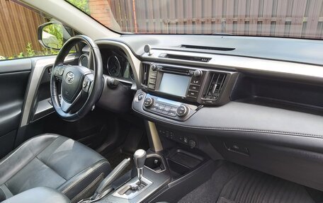 Toyota RAV4, 2016 год, 2 220 000 рублей, 12 фотография