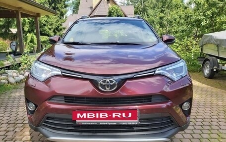 Toyota RAV4, 2016 год, 2 220 000 рублей, 2 фотография