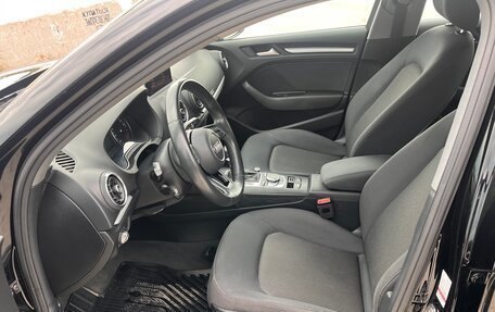 Audi A3, 2018 год, 1 660 000 рублей, 9 фотография