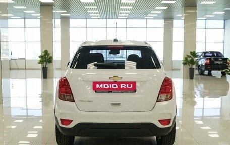 Chevrolet Trax, 2018 год, 861 000 рублей, 9 фотография