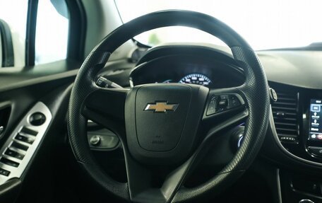 Chevrolet Trax, 2018 год, 861 000 рублей, 13 фотография