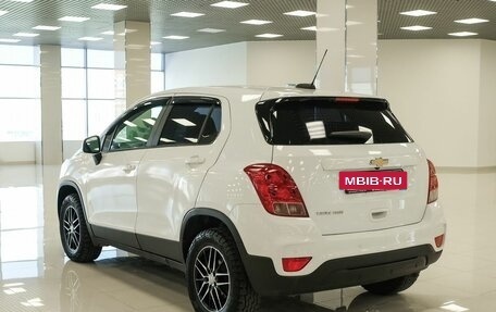 Chevrolet Trax, 2018 год, 861 000 рублей, 4 фотография
