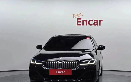 BMW 5 серия, 2023 год, 4 500 000 рублей, 2 фотография