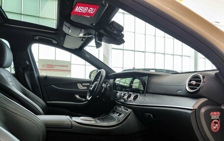 Mercedes-Benz E-Класс, 2020 год, 4 250 000 рублей, 15 фотография