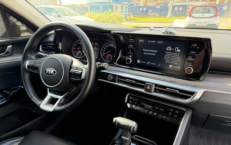 KIA K5, 2021 год, 2 350 000 рублей, 12 фотография