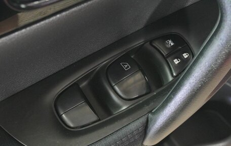 Nissan Qashqai, 2015 год, 1 354 000 рублей, 13 фотография