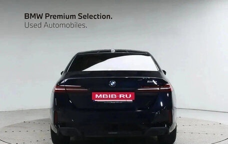 BMW 5 серия, 2023 год, 4 500 000 рублей, 3 фотография