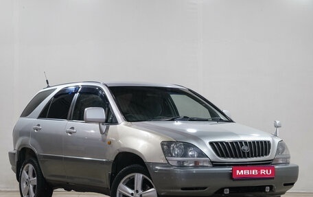 Toyota Harrier, 1998 год, 829 000 рублей, 1 фотография
