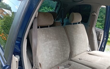 Nissan Liberty, 2002 год, 470 000 рублей, 17 фотография