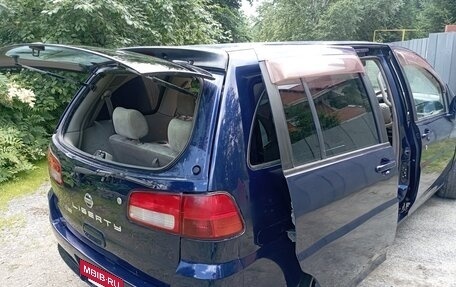 Nissan Liberty, 2002 год, 470 000 рублей, 24 фотография