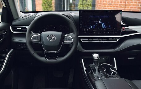Toyota Highlander, 2026 год, 5 300 000 рублей, 4 фотография