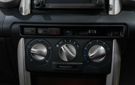 Toyota Ist II, 2002 год, 449 000 рублей, 24 фотография
