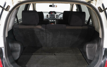 Toyota Ist II, 2002 год, 449 000 рублей, 28 фотография