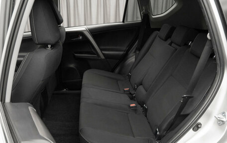 Toyota RAV4, 2017 год, 1 920 000 рублей, 12 фотография