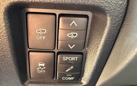 Toyota Land Cruiser Prado 150 рестайлинг 2, 2012 год, 2 800 000 рублей, 21 фотография
