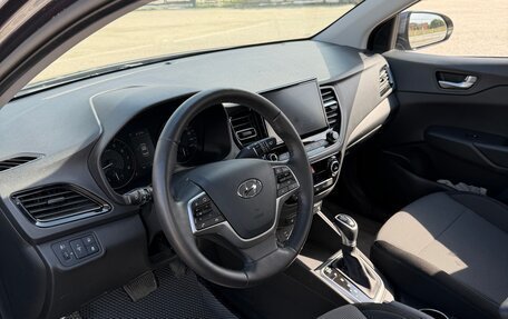 Hyundai Solaris II рестайлинг, 2021 год, 1 850 000 рублей, 6 фотография