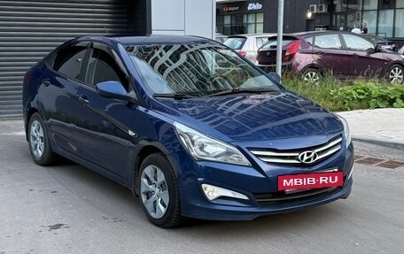 Hyundai Solaris II рестайлинг, 2015 год, 675 000 рублей, 7 фотография