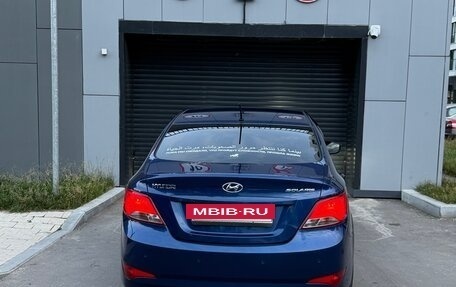 Hyundai Solaris II рестайлинг, 2015 год, 675 000 рублей, 5 фотография